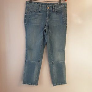 Eddie Bauer Modern Slim Crop Light Wash Jeans | New! Size 8 & 4